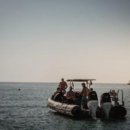 Kon Tiki *
