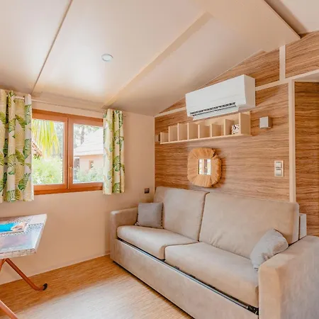 Kon Tiki Semesteranläggning (resort)