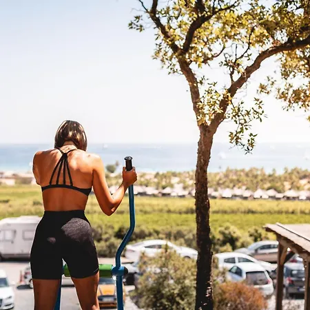 Kon Tiki Semesteranläggning (resort)