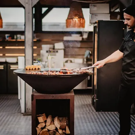 Kon Tiki Semesteranläggning (resort) *